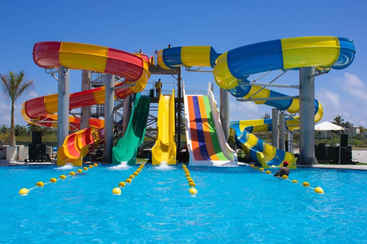Crystals Beach Resort Belle Mare, A Member Of Radisson Individuals Palmar Экстерьер фото