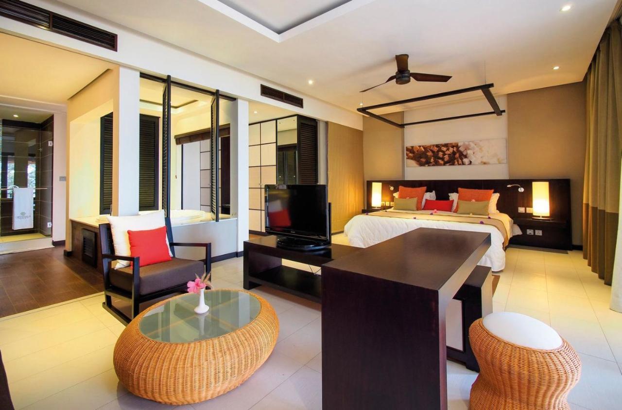 Crystals Beach Resort Belle Mare, A Member Of Radisson Individuals Palmar Экстерьер фото