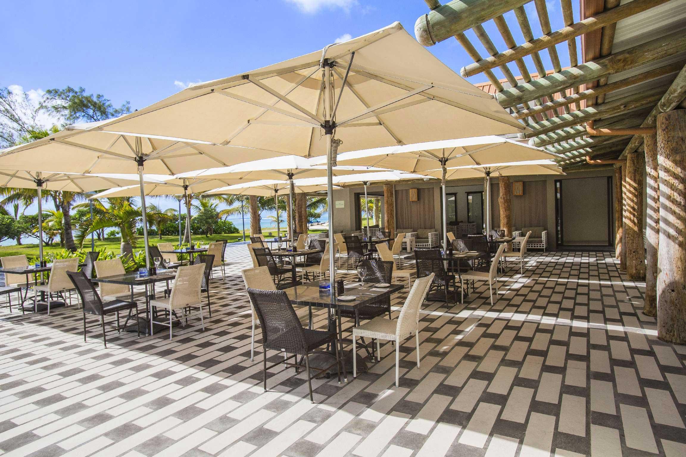 Crystals Beach Resort Belle Mare, A Member Of Radisson Individuals Palmar Экстерьер фото