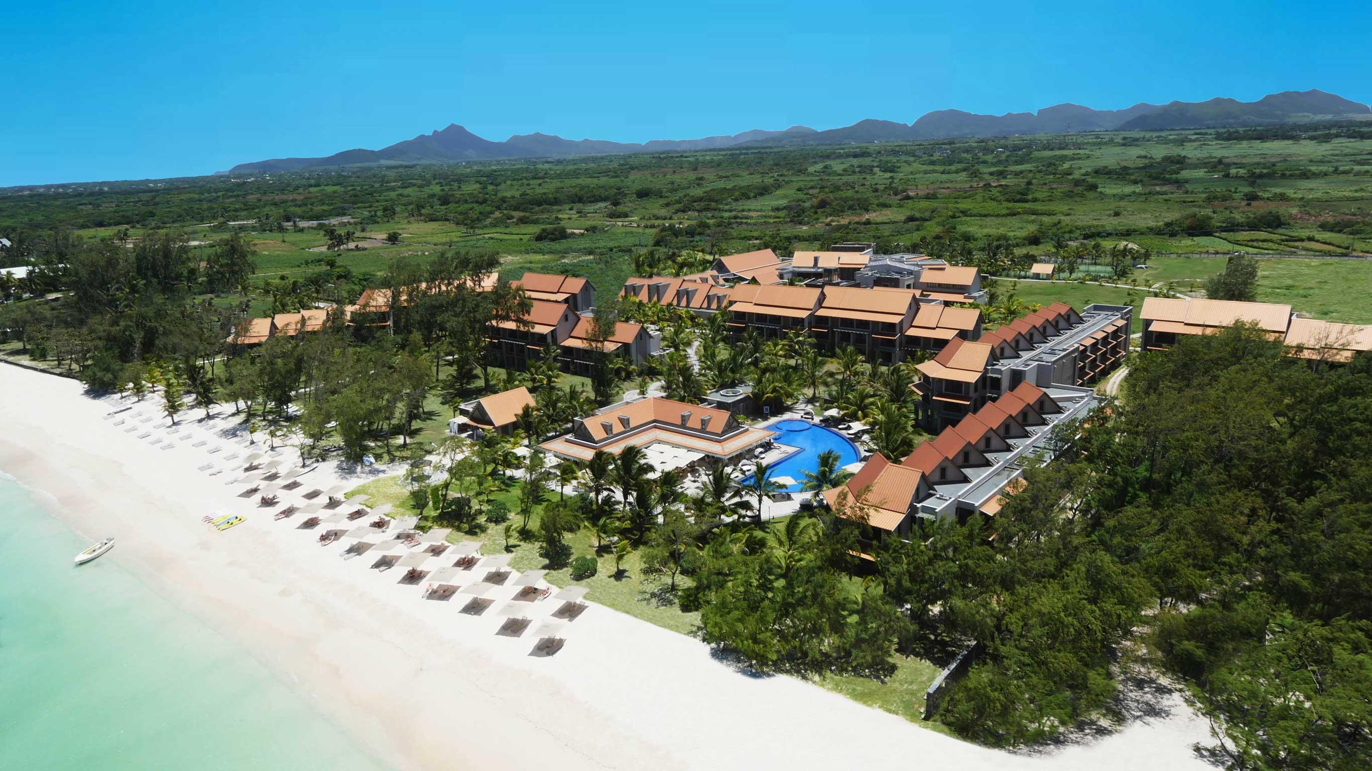 Crystals Beach Resort Belle Mare, A Member Of Radisson Individuals Palmar Экстерьер фото