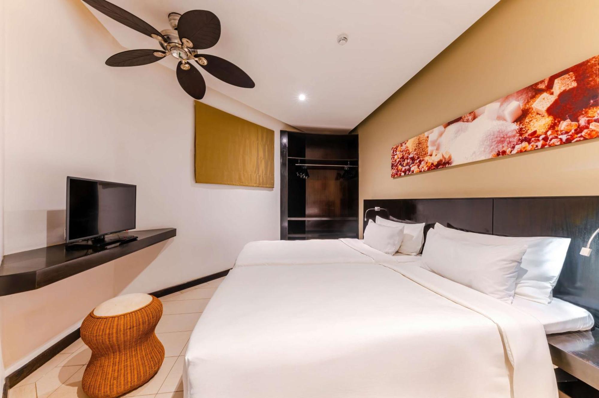 Crystals Beach Resort Belle Mare, A Member Of Radisson Individuals Palmar Экстерьер фото