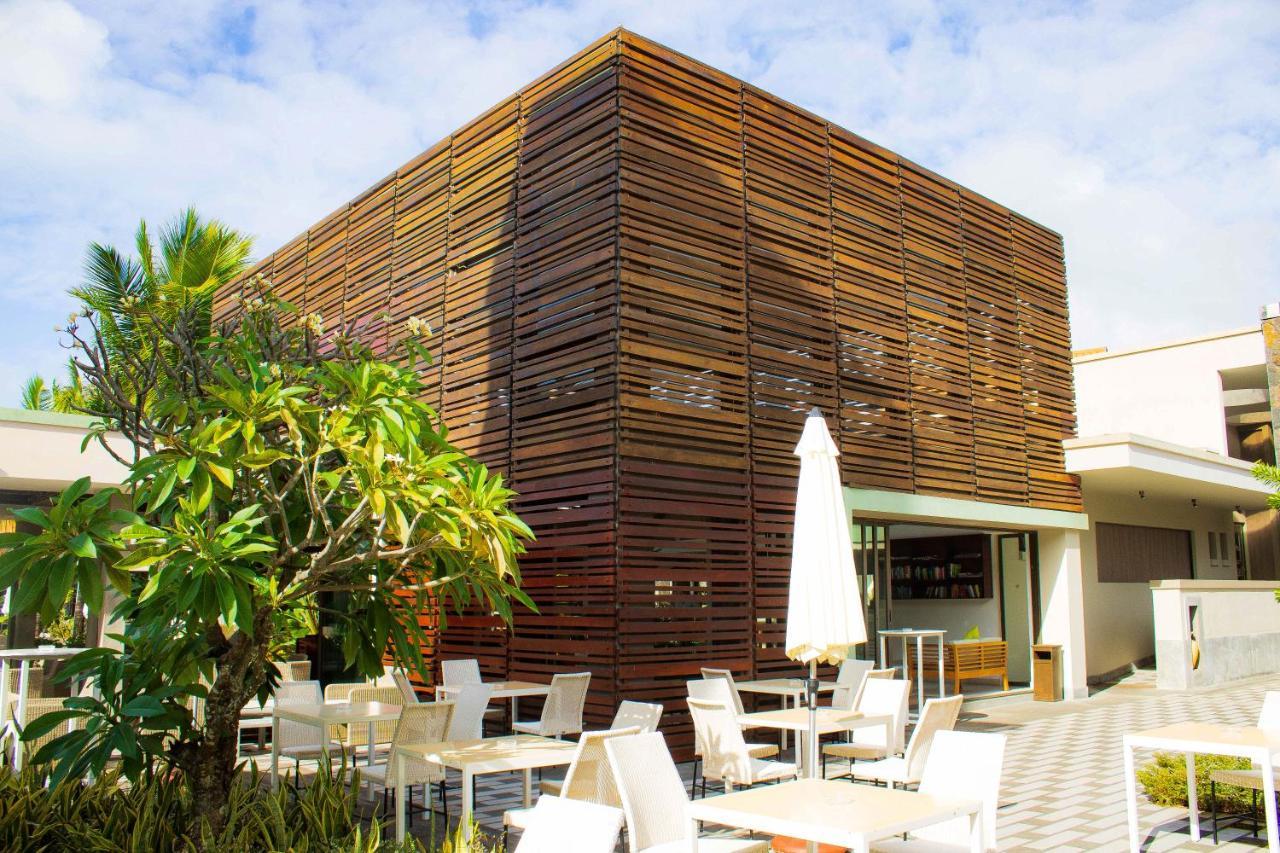 Crystals Beach Resort Belle Mare, A Member Of Radisson Individuals Palmar Экстерьер фото
